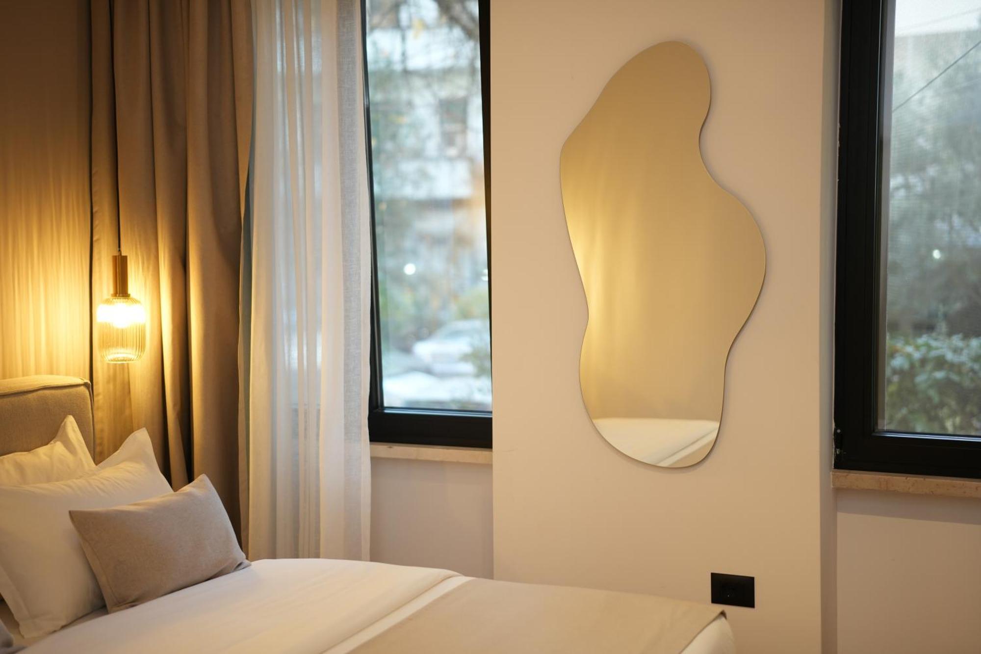 Nea Deluxe Apart-Hotel Tirana Exterior photo